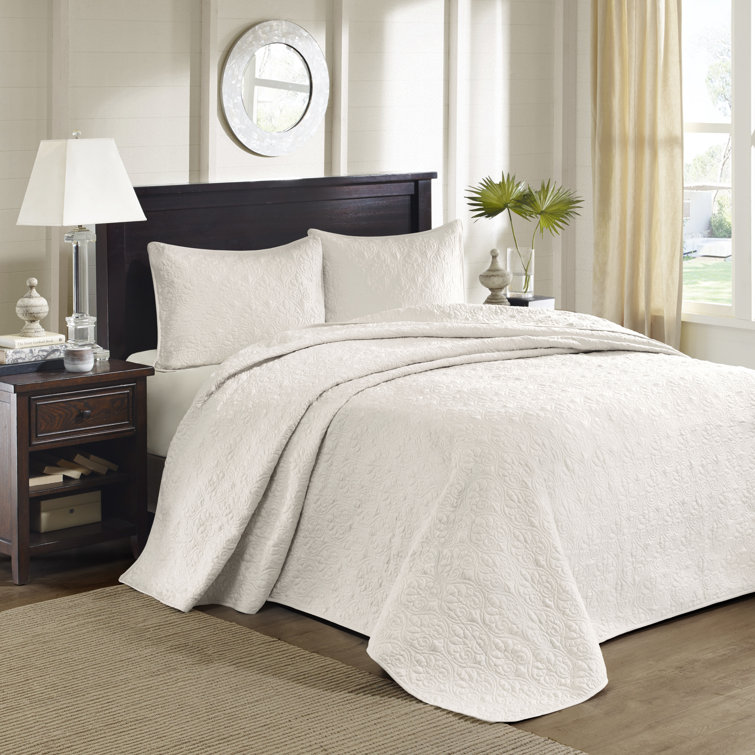Andover Mills™ Lilia Microfiber Reversible Coverlet / Bedspread Set